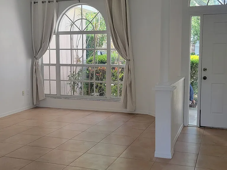 11213 Sailbrooke Dr — Photo 2