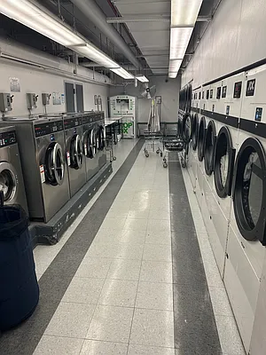 Sold by E Realty International Corp | media 9