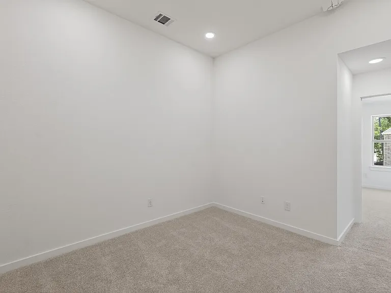 113 Cypress Pond Pl — Photo 27