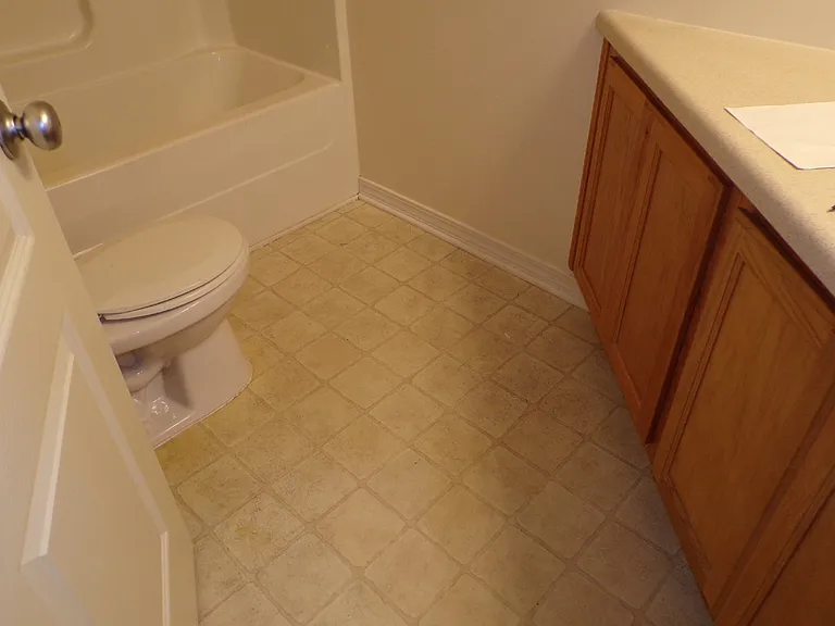 8454 Ferlon Ave — Photo 19