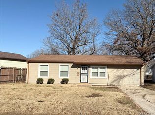 1115 Saint Bartholomew Dr, Cahokia, IL 62206