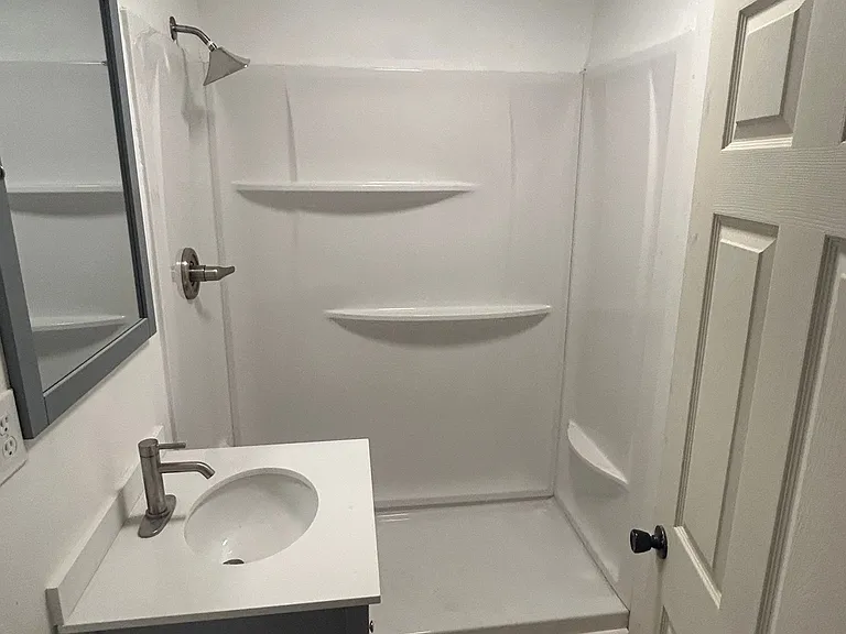 119 N Dicks St — Photo 7
