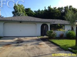 927 Adelphi Ct, Fort Myers, FL 33919