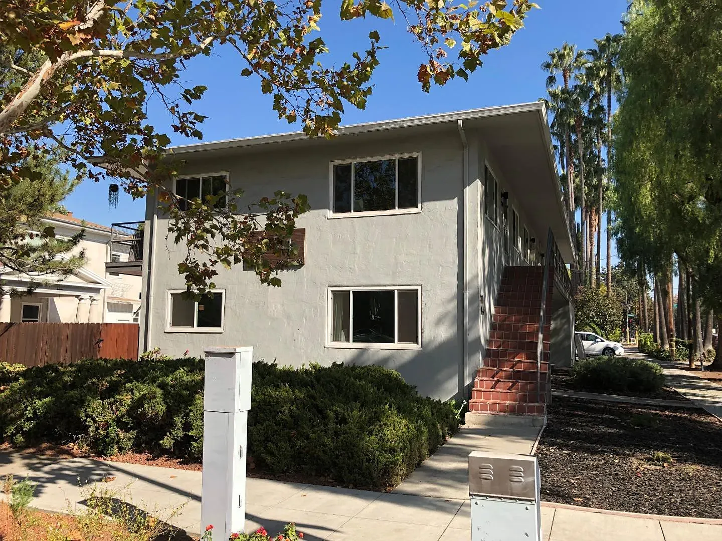 255 E Reed St — Photo 4