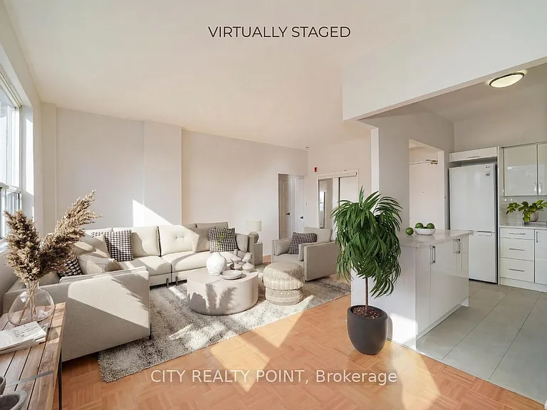 490 Eglinton Ave E #802 — Photo 12