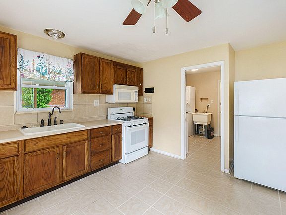 5th image of 1276 Dulong Ave