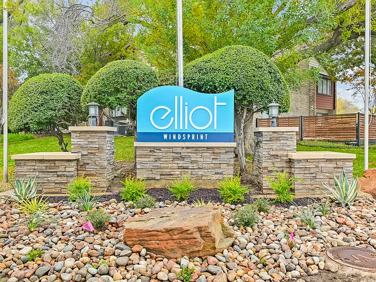 Elliot Windsprint — Photo 41