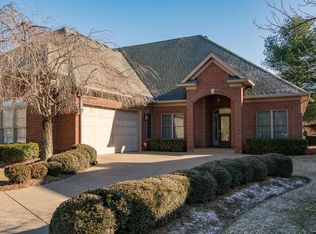 3821 Garwood Pl, Louisville, KY 40241