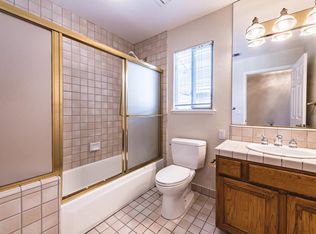 927 Lundy Ln, Los Altos, CA 94024