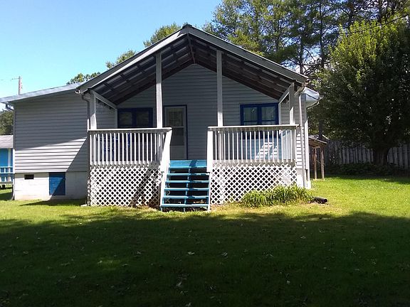 2nd image of 127 Peppercorn Pl