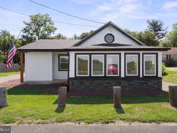 13 Vincentown Rd, Pemberton, NJ 08068