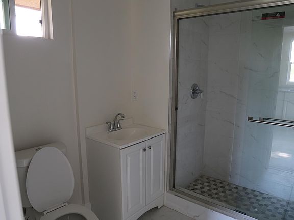 5th image of 20431 Tiara St