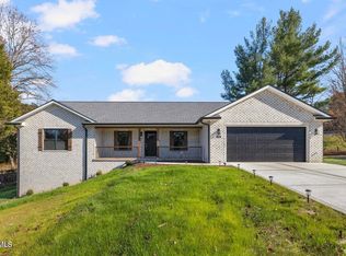 409 Arlington Ct, Kingsport, TN 37663