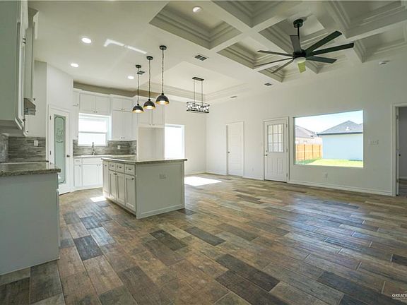 3rd image of 6001 N Luz Del Sol St