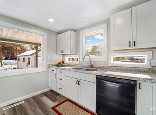 614 Wyoming St #1, Gooding, ID 83330