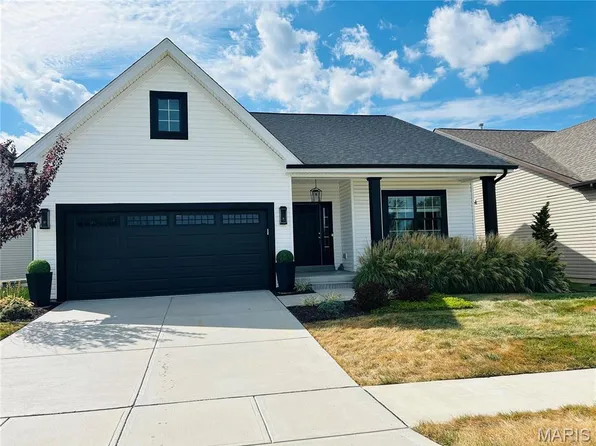 111 Columbia Meadows Ln, O'Fallon, MO 63366