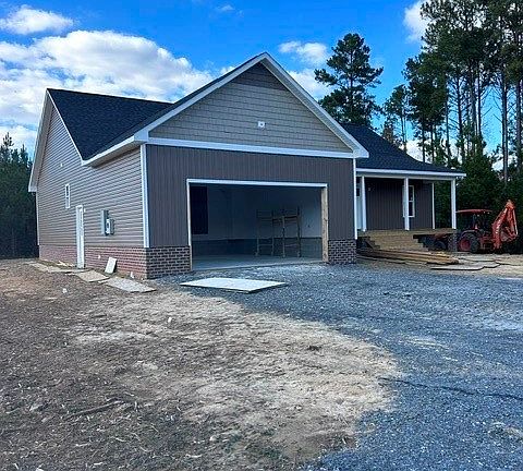 4th image of 1554 Community House Rd