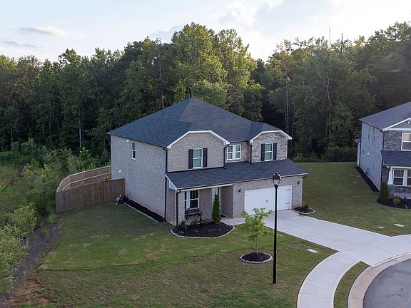 4th image of 6960 Newcastle Ct