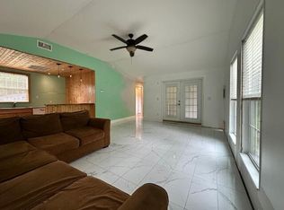 794 Bruce Ave, Defuniak Springs, FL 32435