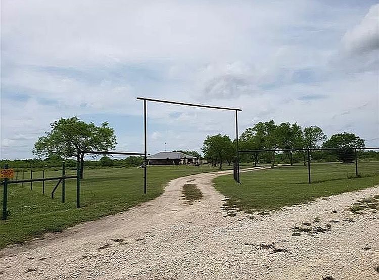 Entrance to property 