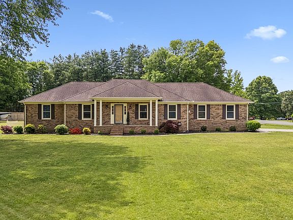 2nd image of 2104 Red Mile Rd