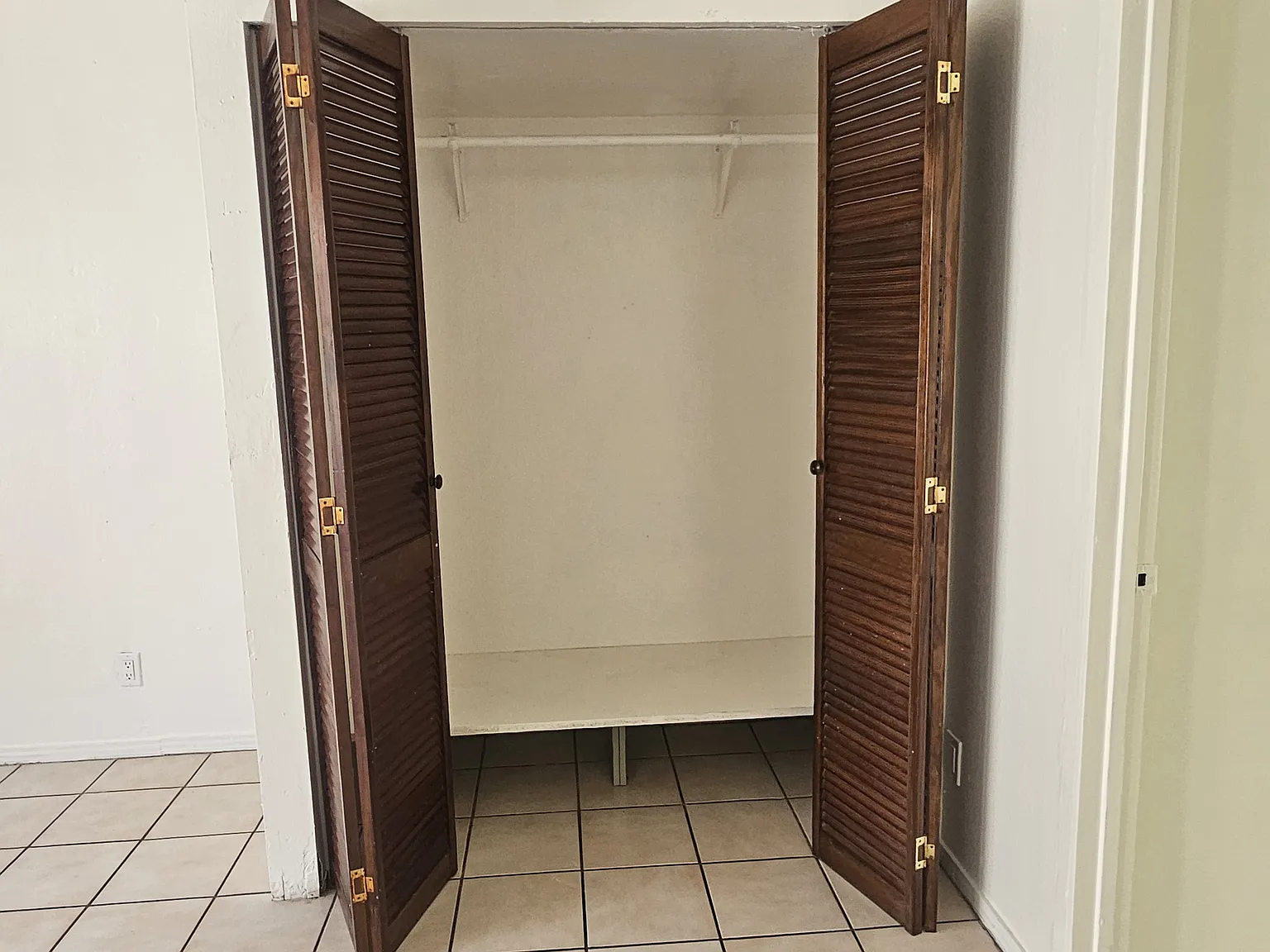 2 bed, 980 sqft, $2,600 — Photo 4
