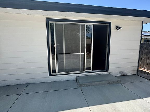5th image of 2840 Grose Ln
