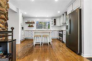 4th image of 12 Providence Way