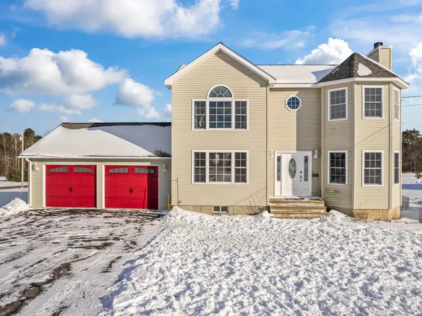 4 Kents Way, Benton, ME 04901