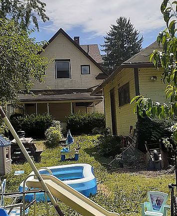 5th image of 317 W Oak St