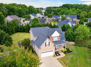 39 Santee Ct, Simpsonville, SC 29680