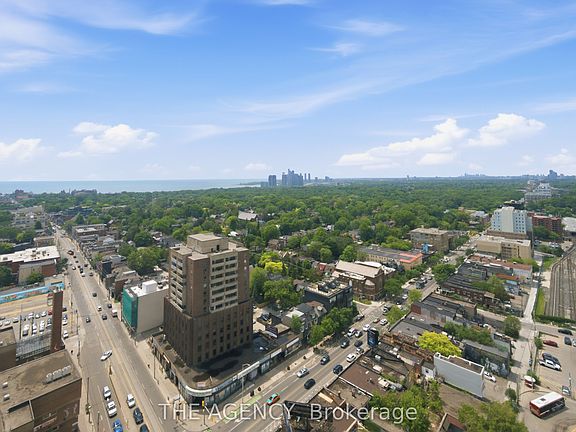 2nd image of 2350 Dundas St W #2511A