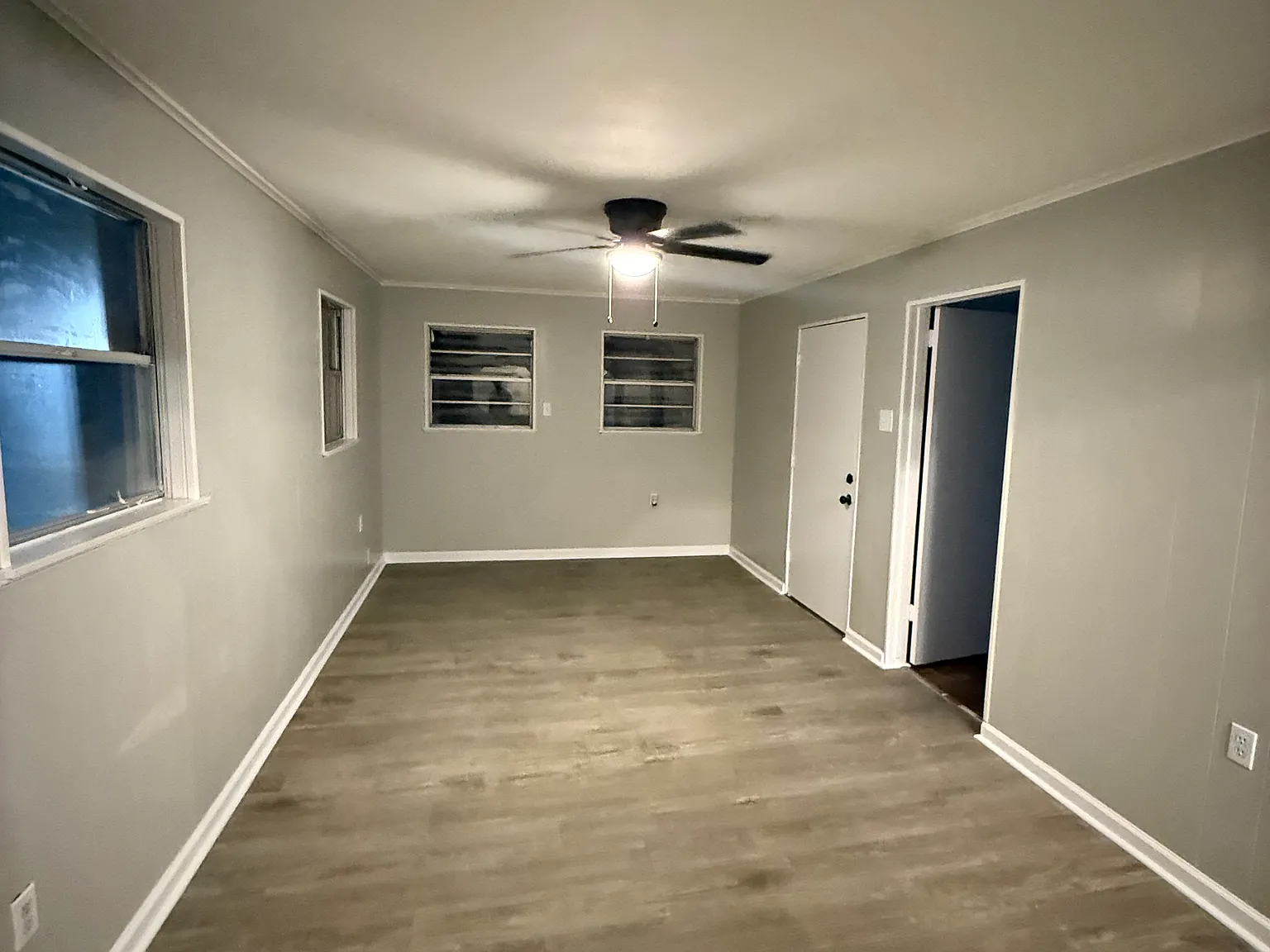 4 bed, 2067 sqft, $2,000 — Photo 2