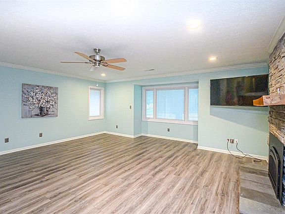 2nd image of 3024 Sterling Ct Unit 2