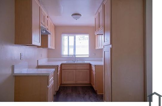 3rd image of 4553 August St #5