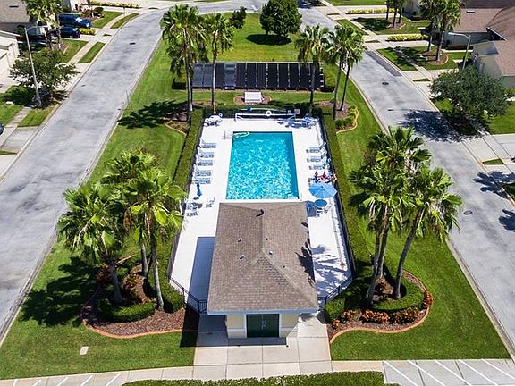 3rd image of 156 Club Villas Ln