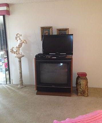 3rd image of 3350 NE 192nd St #1Q-B