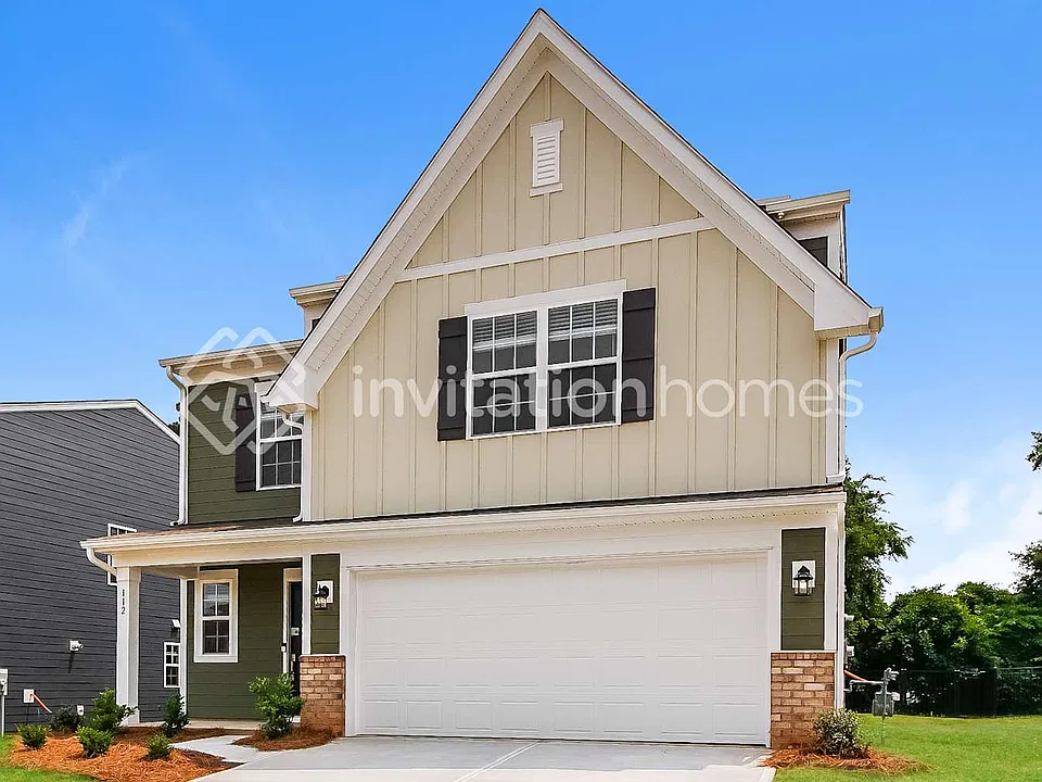 112 Dorian Pl