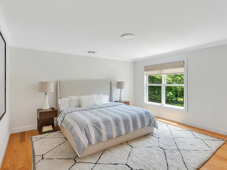 8 Wildflower Ln — Photo 26