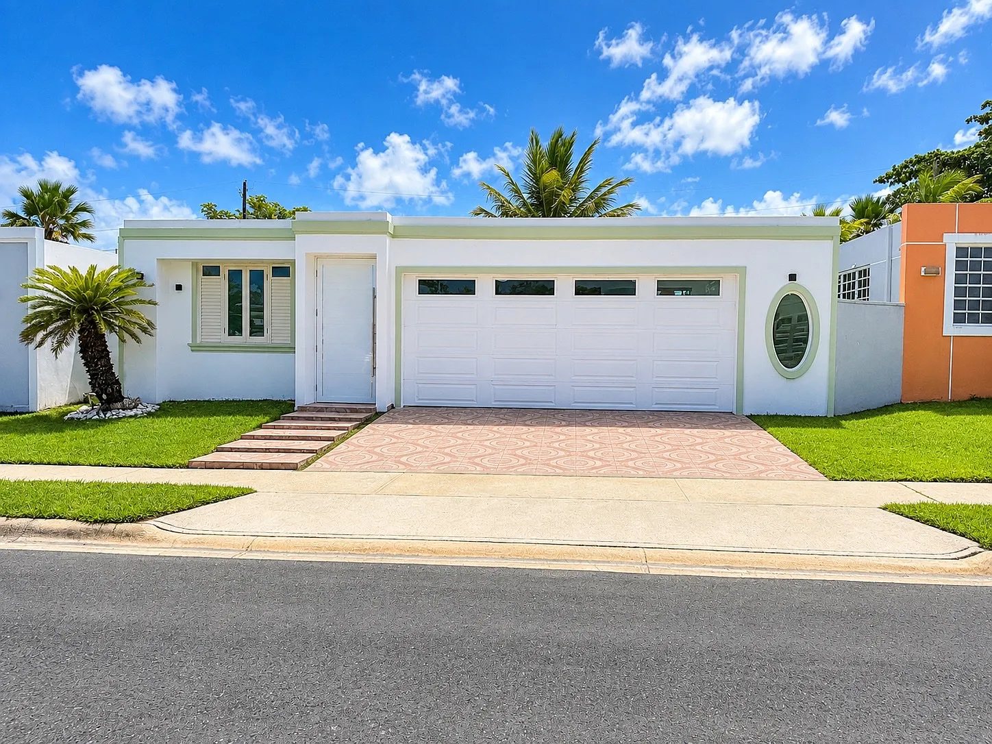 3 bed, 2.0 bath, 1062 sqft, $1,450 — Photo 1