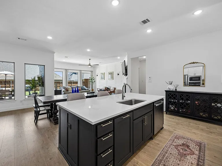 510 Aster Ln — Photo 5
