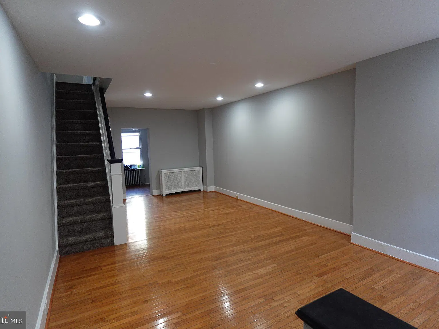 2 bed, 1.0 bath, 784 sqft, $1,500 — Photo 2