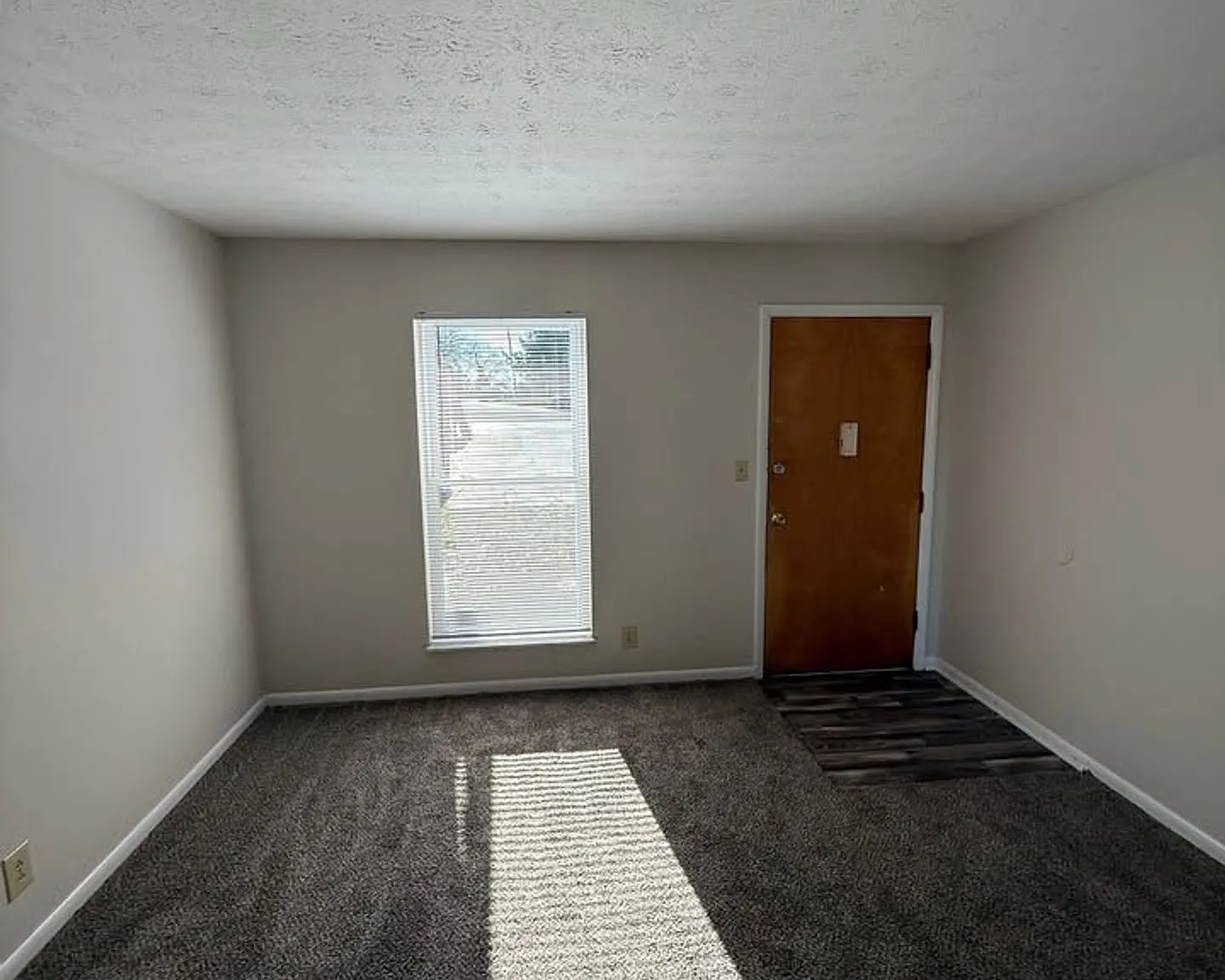 Meadow Creek Apartments — Photo 4