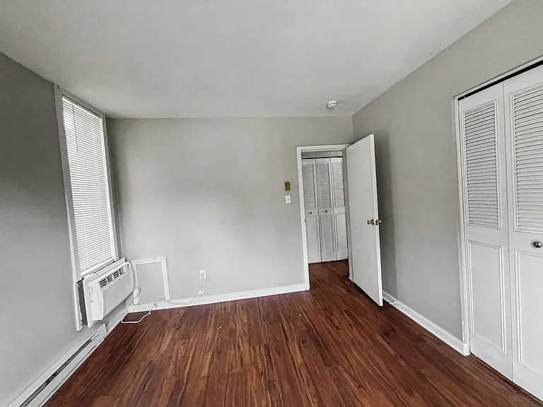 406-408 W Lafayette St — Photo 30