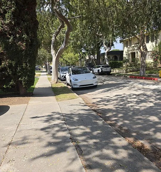 10842 Oregon Ave — Photo 4