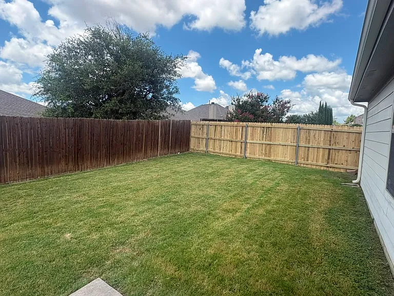 2533 Slalom Dr — Photo 16