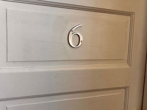 5th image of 223 E Willis St #6