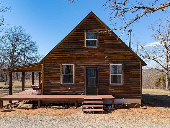 3rd image of 3115 Green Ridge Dr