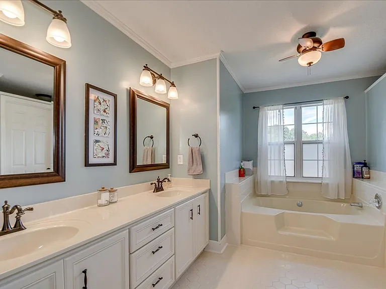 1156 Parkside Trl — Photo 41