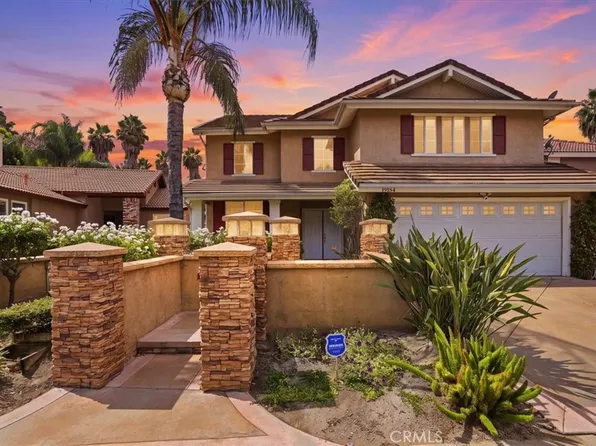 19154 White Dove Ln, Riverside, CA 92508